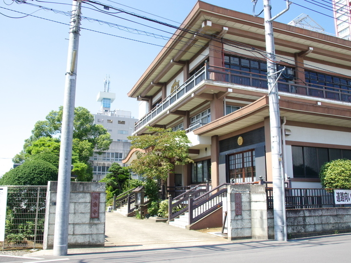 安楽寺の入り口