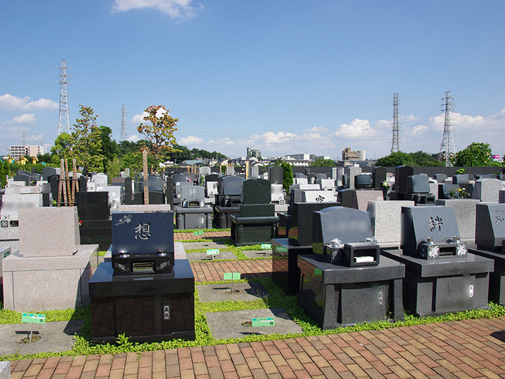 彩の恵の墓　通常区画全体
