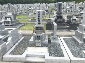 東広島市営　ひがしひろしま墓園の墓石の形が限定された区画