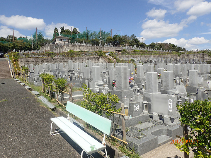 五月山緑地霊園の全体写真