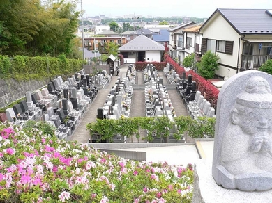 安養院「南平浄苑」の外観