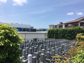 光明寺浄苑の外観