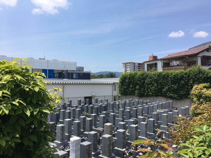 光明寺浄苑の外観