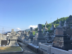 朝日町営　宮崎墓地の外観