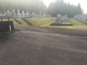 富山市営　大山墓地公園の入り口
