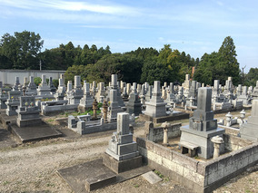 富山市営　北代墓地の全体写真