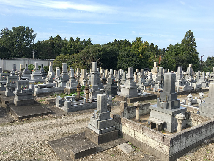 富山市営　北代墓地の全体写真