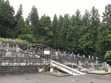 越前市営　佐山鹿ノ楽墓園の外観