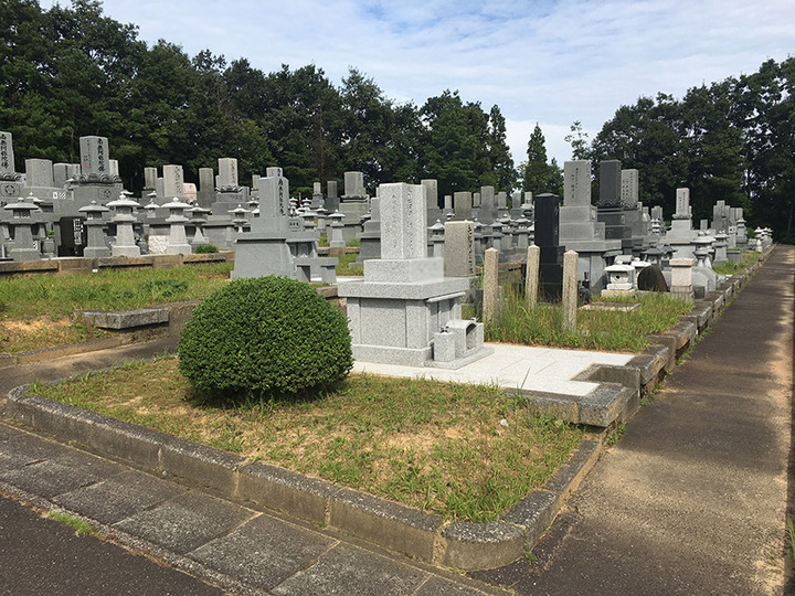 砺波市営　赤坂霊苑の墓　通常区画全体