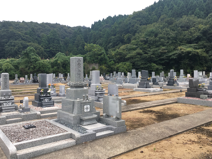 鉾ヶ崎墓地公園　しらゆりの杜の全体写真
