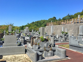北久米文殊苑の墓　通常区画全体