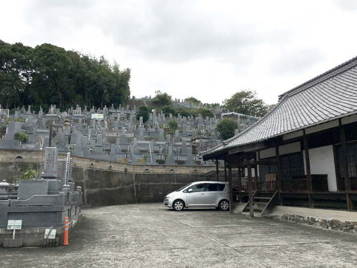 宝塔寺墓苑の墓その他イメージ