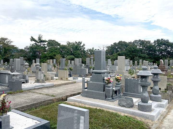 岡山市営　笠井山霊園の全体写真