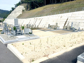 和気町営　藤野霊園の墓　通常区画全体