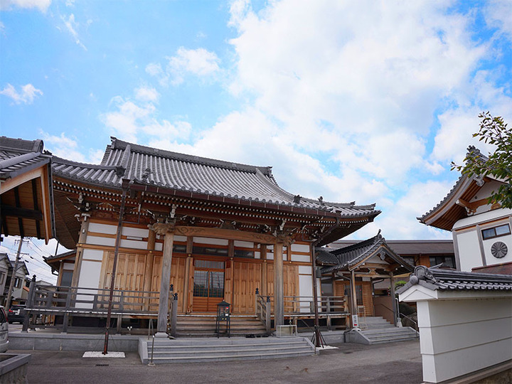 玉泉寺の入り口