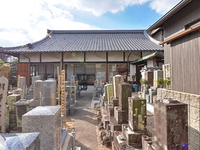 龍淵寺の外観