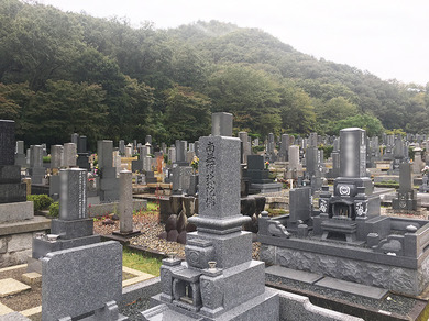 各務原市営　公園墓地　瞑想の森の外観