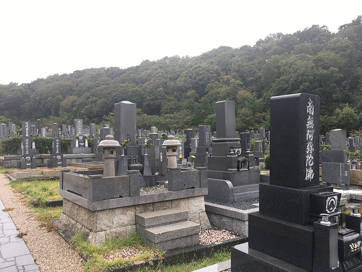 各務原市営　公園墓地　瞑想の森の全体写真