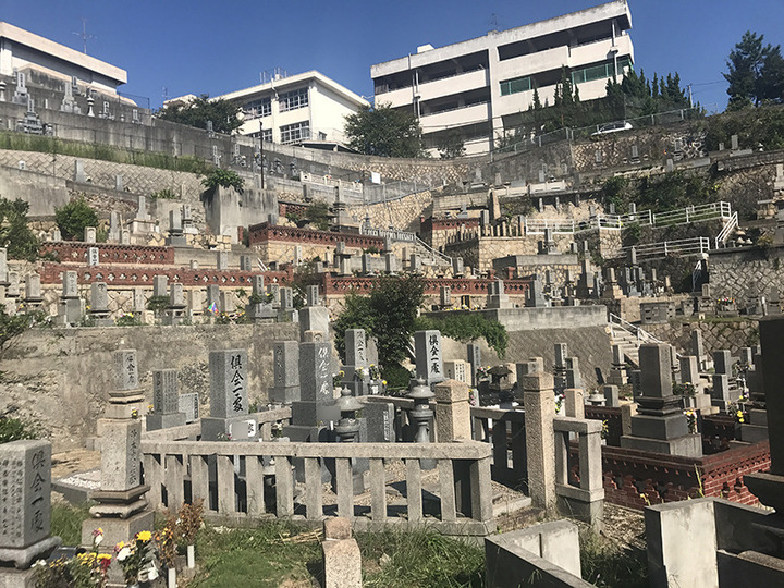呉市営　古江墓地の墓　通常区画全体