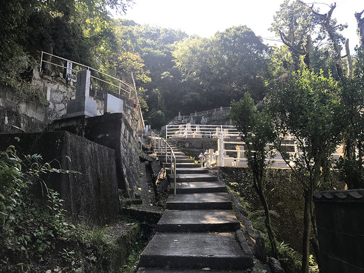 呉市営　神原墓地の入り口