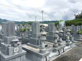 八竹山墓園の全体写真