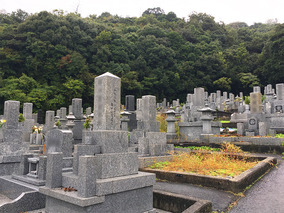 山口市営　御堀霊園の外観