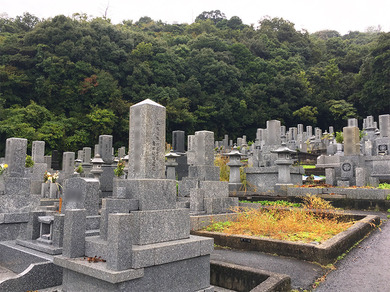 山口市営　御堀霊園の外観