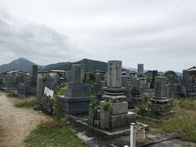 防府市営　中河原墓地の全体写真