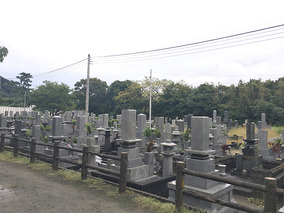 萩市営　西の浜墓地の全体写真