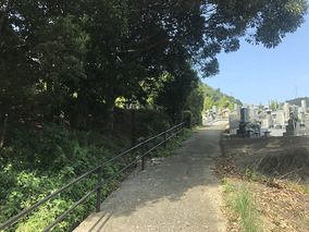 大竹市営　黒川墓苑の入り口