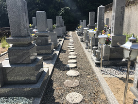 大竹市営　立戸墓苑の墓　通常区画全体