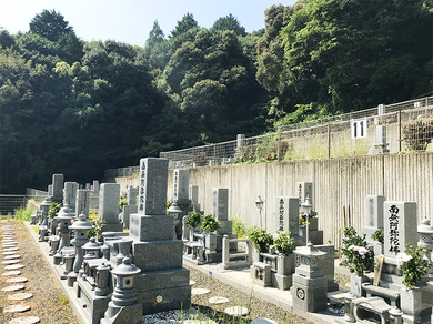 大竹市営　立戸墓苑の外観