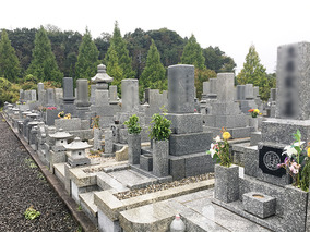 宇部市営　白石公園墓地第二墓園の墓　通常区画全体