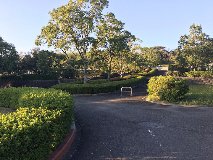 常滑市営　高坂墓園の入り口