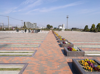 駅前霊園美南の外観