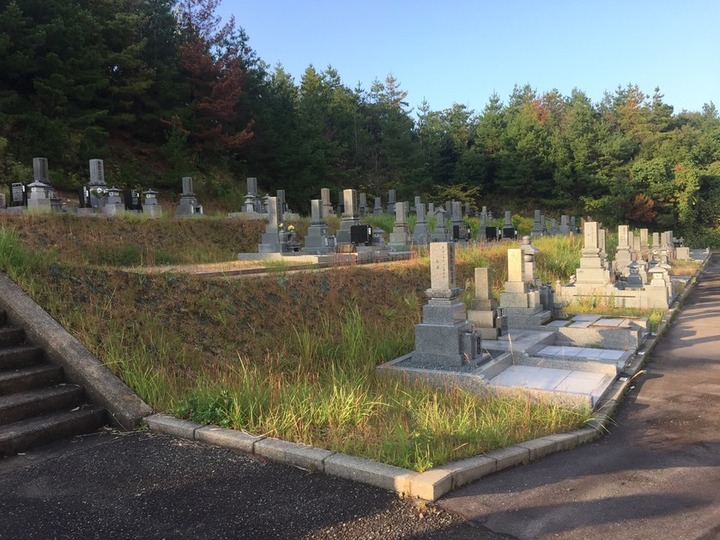 かほく市営　高松墓園の全体写真