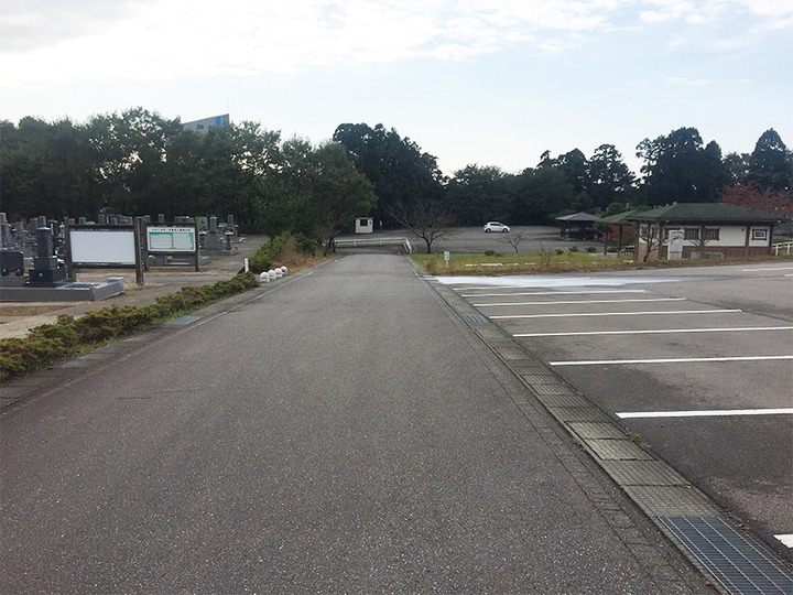 かほく市営　宇ノ木墓地公園の入り口