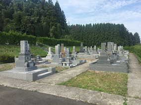 中能登町墓地公苑　とりやの外観