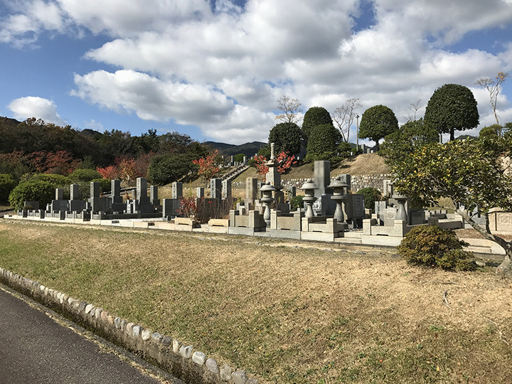 西宮市営　甲山墓園の全体写真
