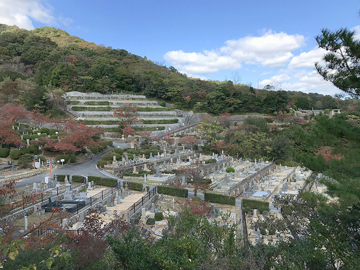 芦屋市営　芦屋市霊園墓地の外観