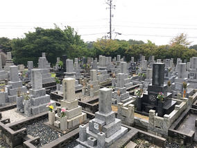 宇部市営　開公園墓地の全体写真