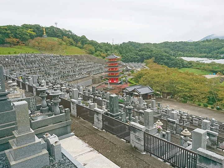 益田墓地公園の外観