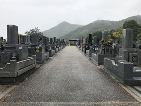三田市霊苑の外観