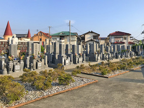 満福寺墓苑の外観