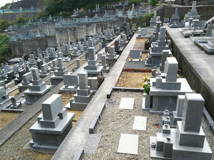 高知市営　初月墓地公園の全体写真