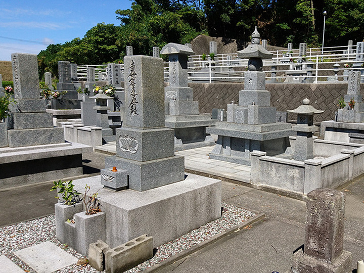 江津市営　小迫谷墓地公園の全体写真