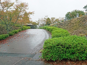 益田市営　笹倉墓地公園の入り口
