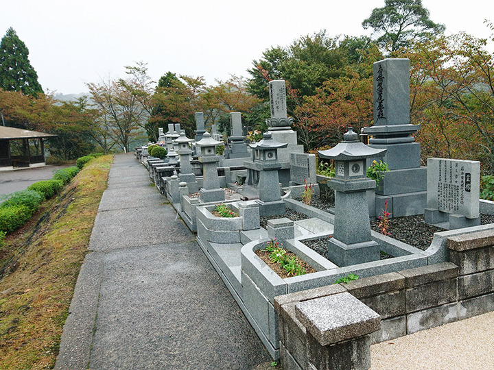 益田市営　笹倉墓地公園の墓　通常区画全体