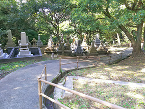 北九州市立　皿倉霊園の外観