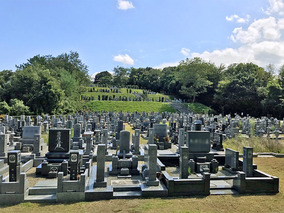 米子市営　南公園墓地の全体写真